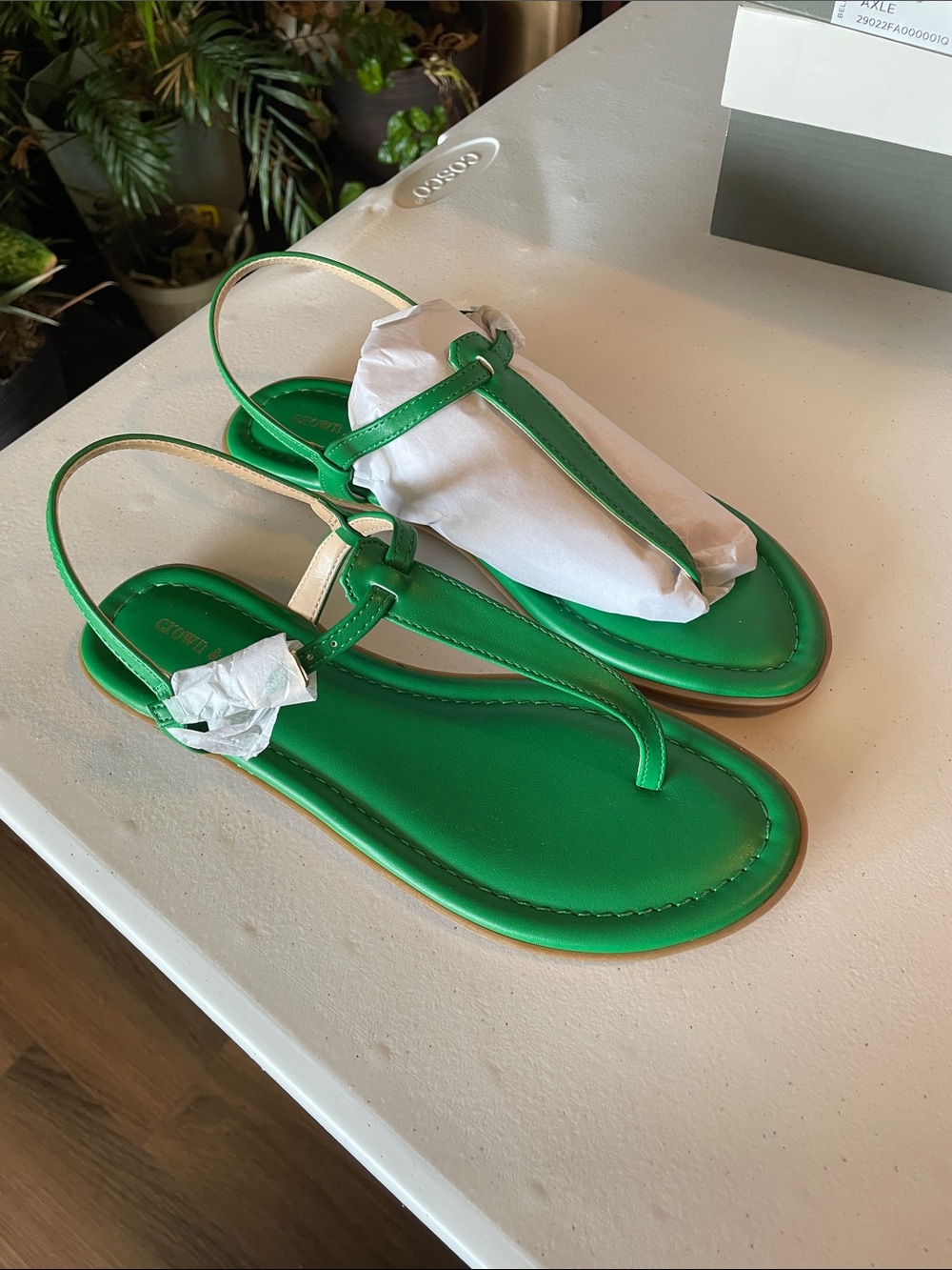 crown & ivy Green Leather T-Strap Slingback Sandals